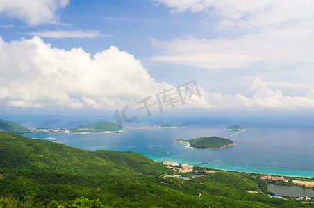 三亚亚龙湾，从山的视图