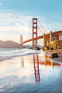 太平洋摄影照片_日落时的金门大桥，旧金山，加利福尼亚，乌萨