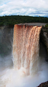 凯厄图尔瀑布，最高落在世界里，塔罗河，圭亚那