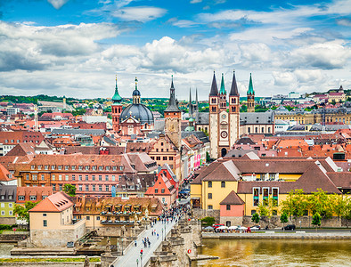 historic摄影照片_Historic city of Würzburg, Franconia, Bavaria, Germany