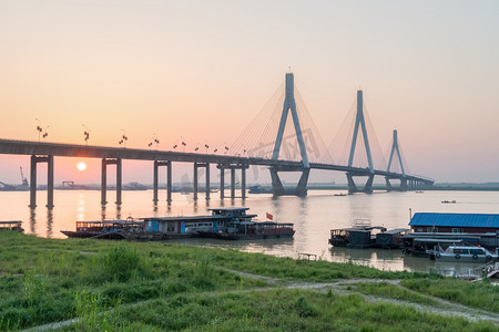 湖南背景摄影照片_洞庭湖大桥与夕阳