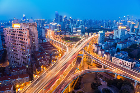 上海摄影照片_闪闪发光的城市公路平面交叉口