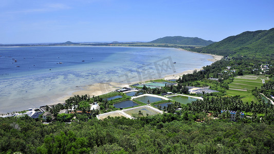 三亚天房洲际酒店摄影照片_在我国东南沿海的海南岛三亚