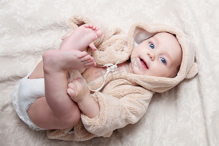国潮婴儿照摄影照片_一个美丽的婴儿的肖像