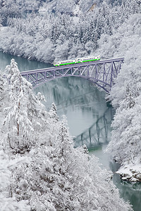 雪摄影照片_日本三岛山