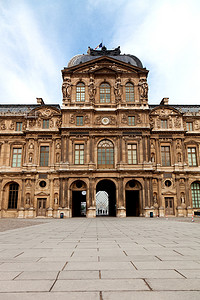 巴黎罗浮宫博物馆
