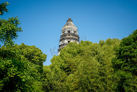 中国文化绿色摄影照片_江苏省苏州市虎丘山云岩寺塔、虎丘斜塔