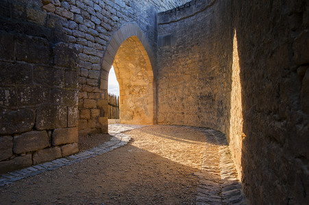 中世纪城堡拱门