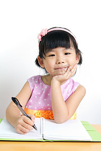 學中文摄影照片_孩子做家庭作业