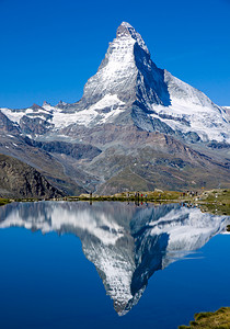 具有里程碑意义摄影照片_在瑞士马特洪峰