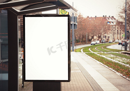 message摄影照片_Billboard, banner, empty, white at bus stop