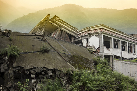 灾害摄影照片_四川汶川大地震的损坏建筑物