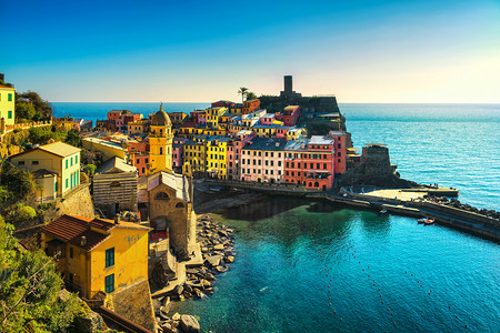 Vernazza 村庄，鸟瞰全景图。五渔村，Ligury，我