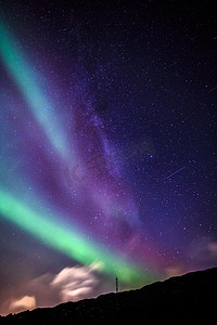 温度图像摄影照片_努克市，2015 年 10 月，格陵兰上空的北极光