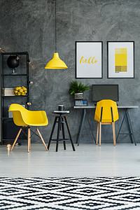 家具海报绿色摄影照片_斯堪的纳维亚房黄色详细信息