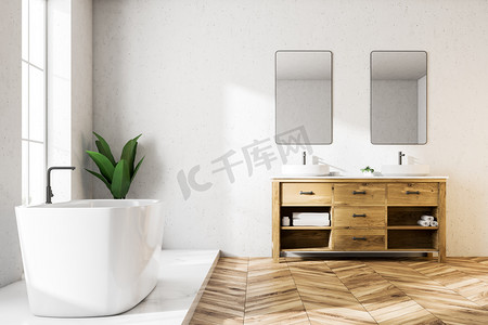 动漫厕所摄影照片_白色豪华浴室内有木地板, 白色浴缸和阁楼窗口附近的双洗漱池。两个垂直镜像。3d 渲染模拟