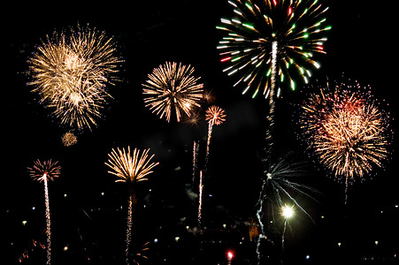 烟花古风摄影图片-烟花古风摄影作品-千库网