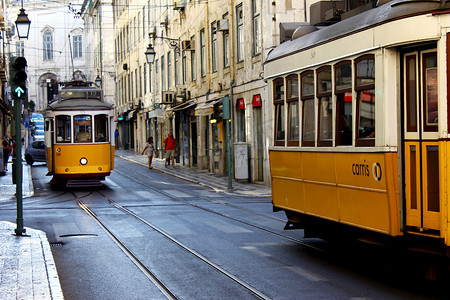 电缆车摄影照片_著名电车 28，里斯本葡萄牙