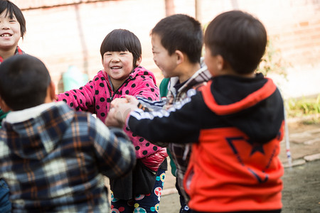 乡村小学生在学校