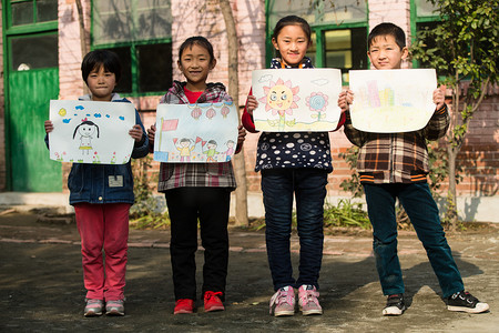 乡村小学里的小学生