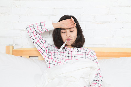 生病难受摄影图配图个人vip和企业vip免费下载青年女人生病企业vip