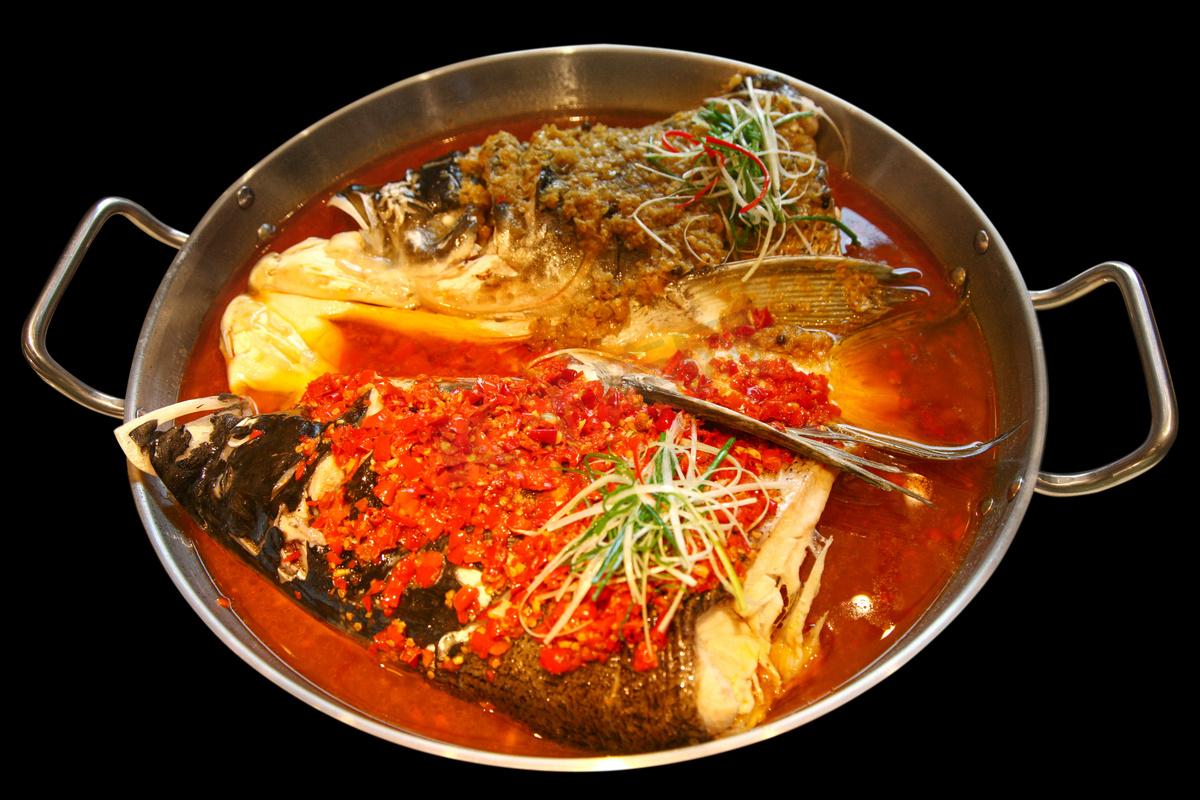 开在重庆的湖南菜，半份剁椒鱼头就要70，味道对得起这价格？ – 重庆游品