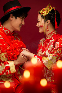 喜庆中式摄影照片_中式古典婚礼