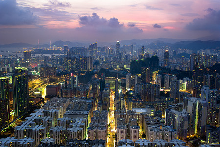 在 Hong 香港从屋顶的老部分的日落