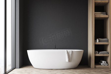designer摄影照片_Bathroom with closet and black wall