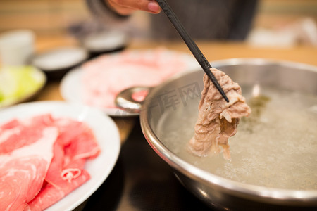 cooking摄影照片_Shabu Shabu and Sukiyaki