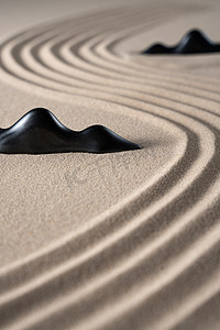 线条沙滩摄影照片_沙丘上的线条痕迹