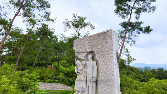 航拍广西红色旅程地标百色起义英雄纪念碑