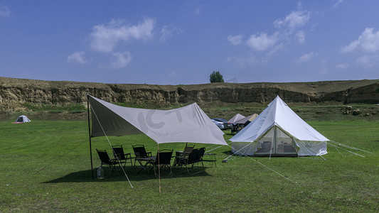 户外帐篷旅游度假上午帐篷夏季素材摄影图配图