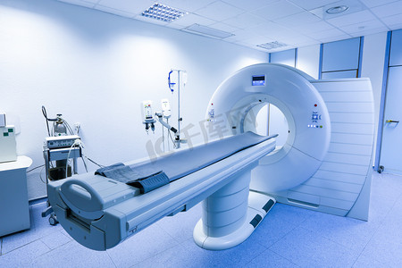 在医院的 ct (计算机断层成像) 扫描仪