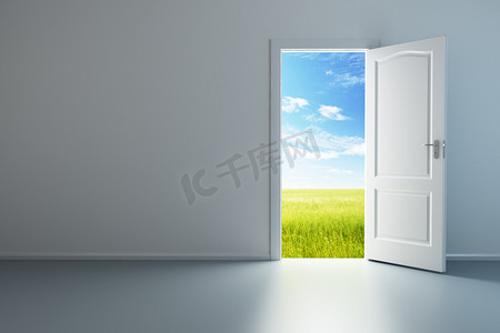 硬核开门摄影照片_白空房间，打开着的门