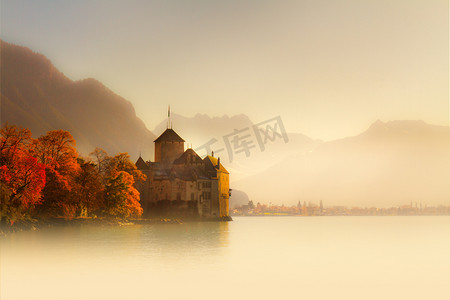 日内瓦湖上的城堡秋天