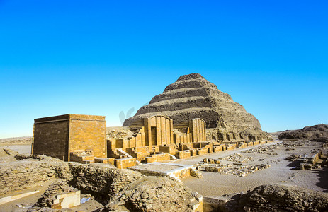 夏天孟菲斯摄影照片_乔塞尔在塞加拉墓地，埃及金字塔。教科文组织世界