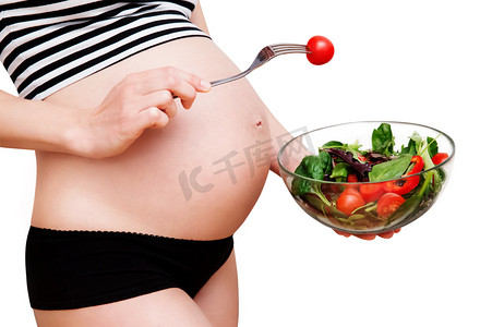 一碗青菜的孕妇