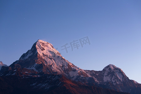 安纳布尔纳 I 喜马拉雅山脉视图从潘山 sunr 3210 米