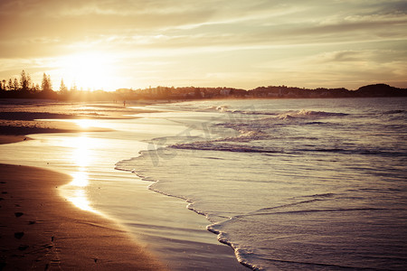 金海岸摄影照片_在金海岸、 昆士兰州、 澳大利亚的海滩