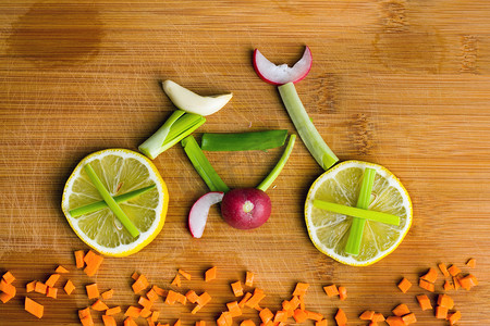 健康的生活方式概念-蔬菜自行车