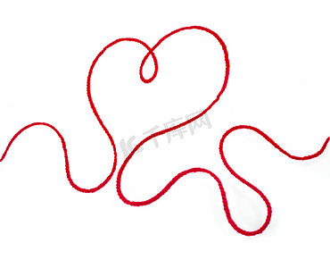 编织摄影照片_红色螺纹机智心签上孤立的白色背景