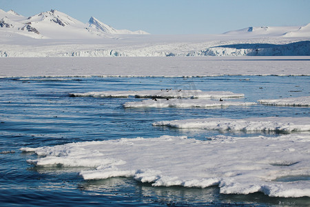 北极哨所摄影照片_北极景观