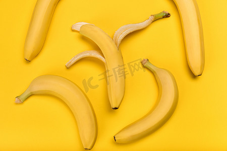 鲜黄色的香蕉
