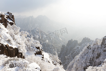 黄山山冬季的雪场景