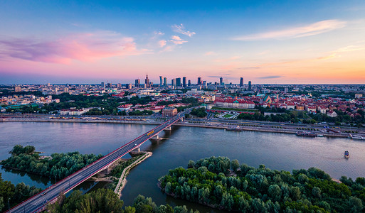 波兰华沙。城市的空中景观 