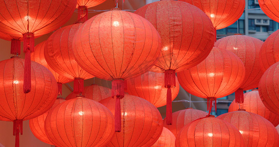 红灯笼装饰摄影照片_农历新年中国红灯笼装饰