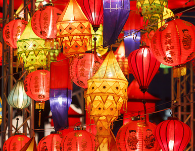 印度的 lanters(yellow) 和中国灯笼元宵节.