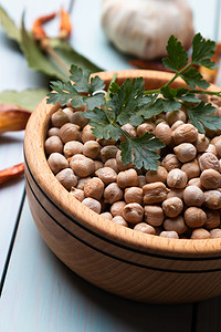 本周热点摄影照片_陶瓷碗中的干鹰嘴豆或健康食品配料