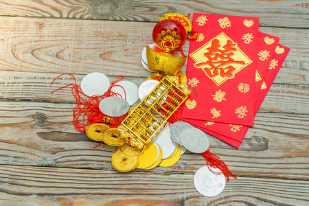 中国农历新年装饰木墙上的.，汉字 te